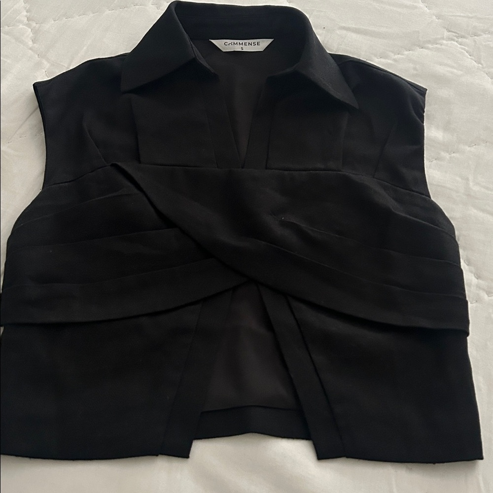 Commense Black Cropped Wrap Top Size S